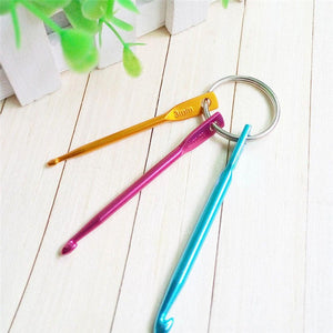 https://caszscountrycrafts.com/products/hot-sale-3pcs-set-knitting-needles-hooks-colorful-aluminum-handle-for-knit-diy-craft-loom-tool-mixed-aluminum-handle-crochet